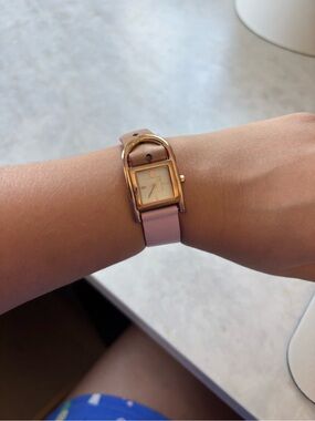 Tory Burch Thayer pink and beige leather strape watch